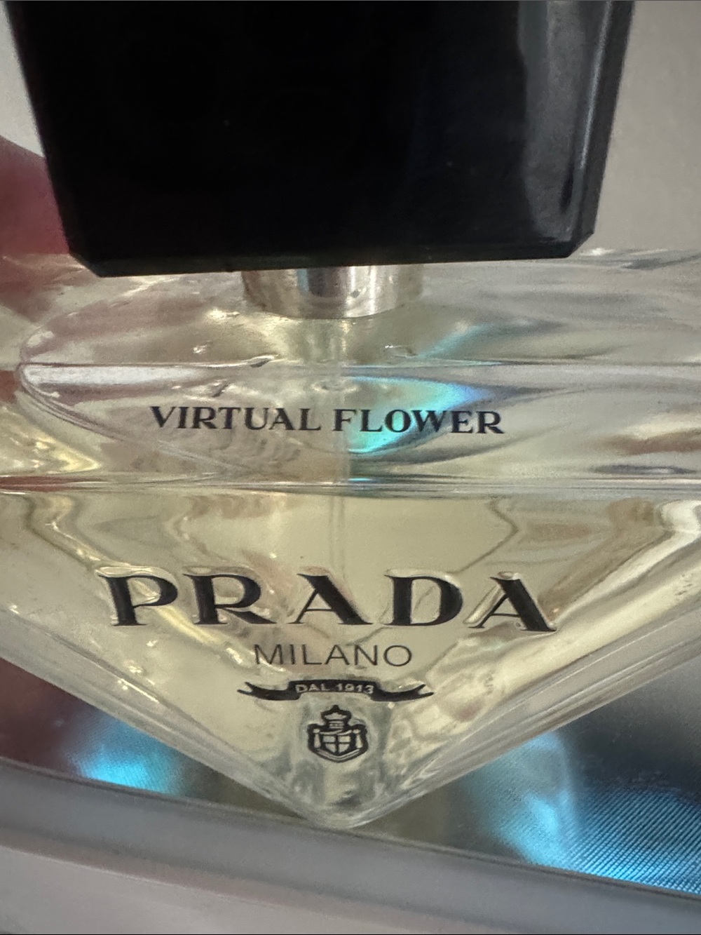 Prada Virtual Flower Eau de Parfum - Picture 3 of 7